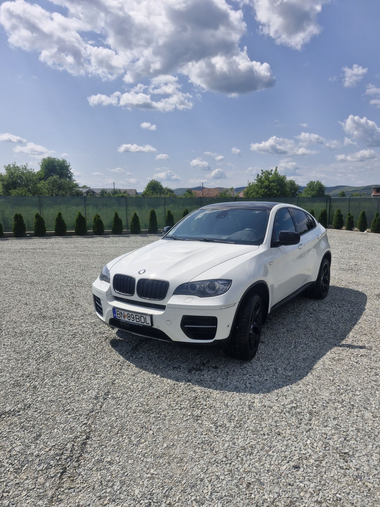 Bmw X6 xDrive50d Pachet M 381CP