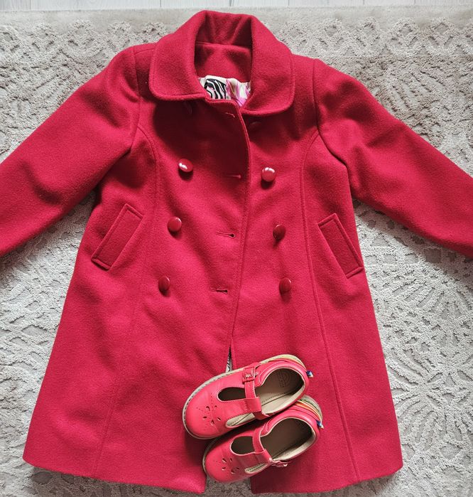 Hainuta stofa rosie 4ani  si pantofiori masura 28