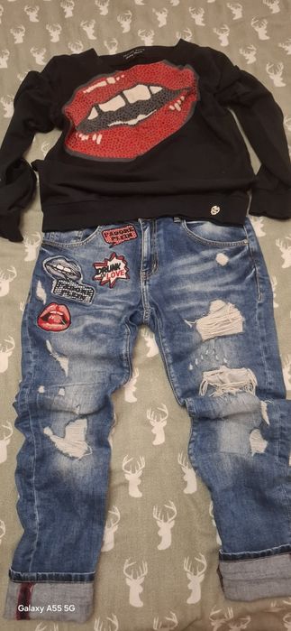 Много яко дънки и блуза на Филип плейнн