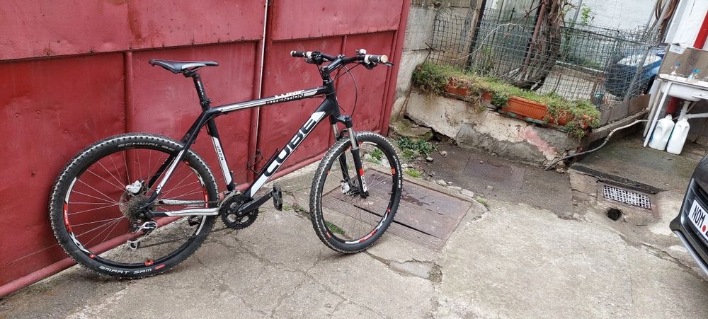 Mountain Bike Cube Cross Country