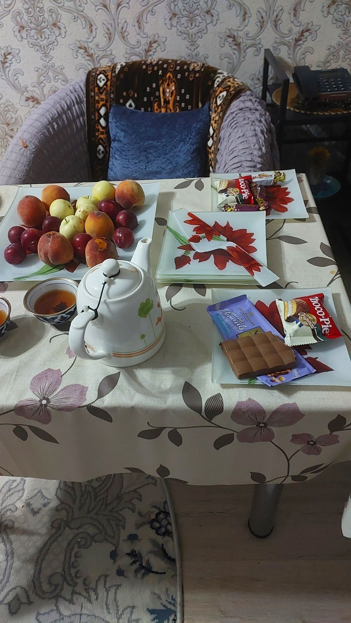 Продаётся комплект из 8 предметов для тортов и выпечки(новый)