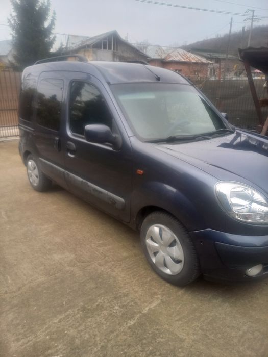 Vând Renault kangoo