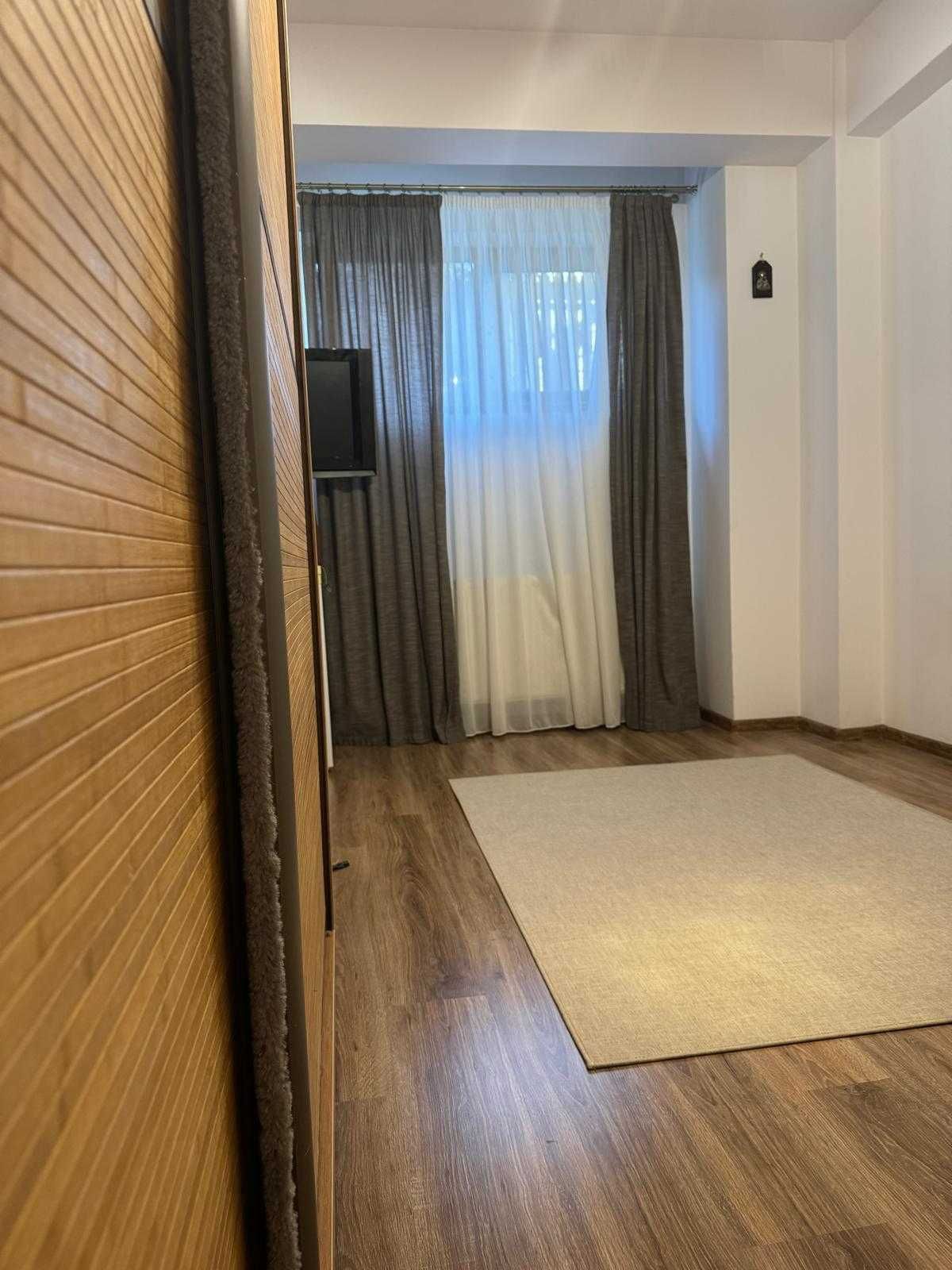Apartament 2 camere + 2 băi + curte proprie 70 m² – Otopeni,demisol