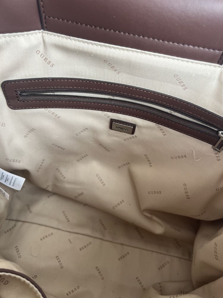 Чанта Guess