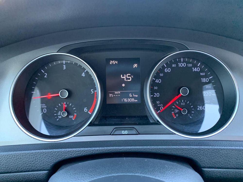 Volkswagen Golf 7 Break / 2015 / NAVI 105CP - Posibilitate rate