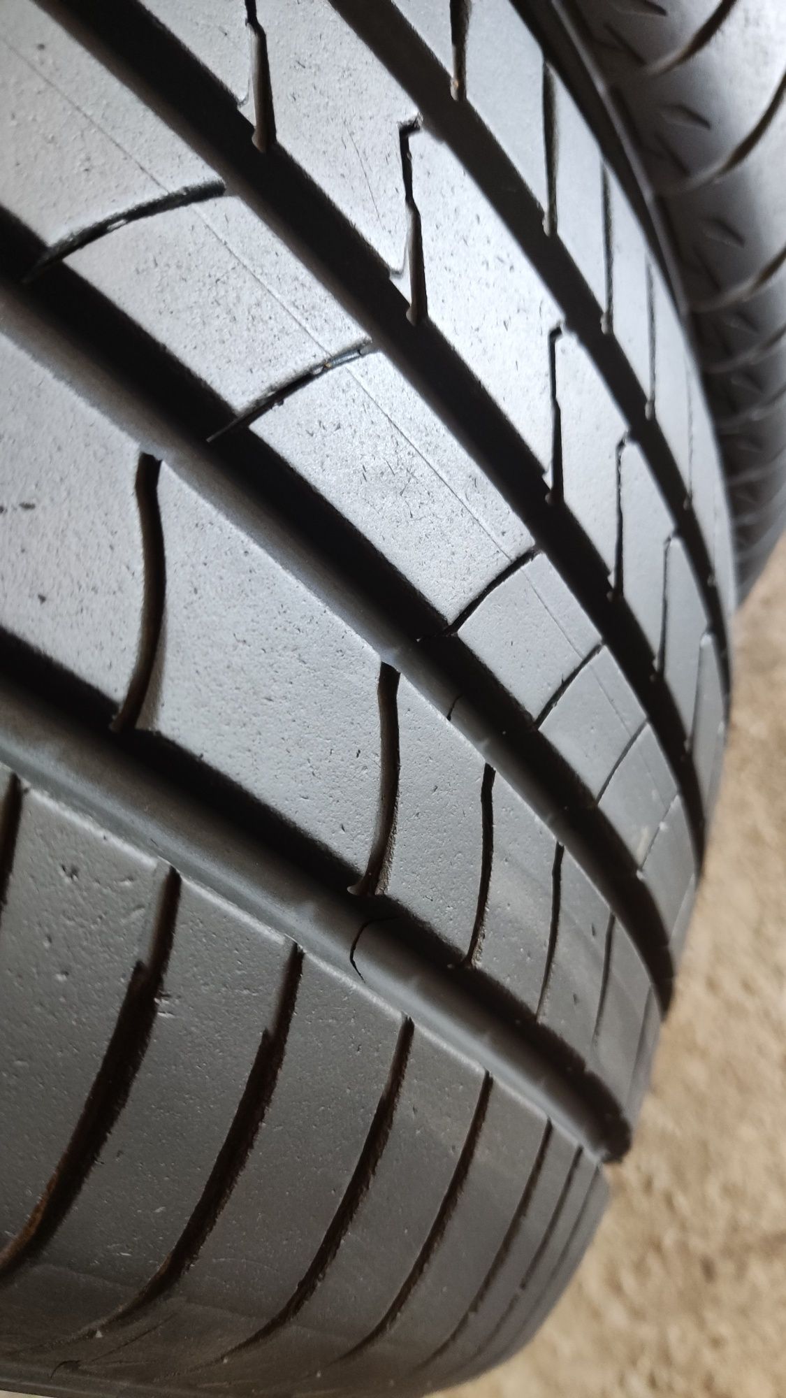 2бр летни гуми 215/55/18 Kumho Ecsta HS51, dot21 
dot3421
6.93mm грайф