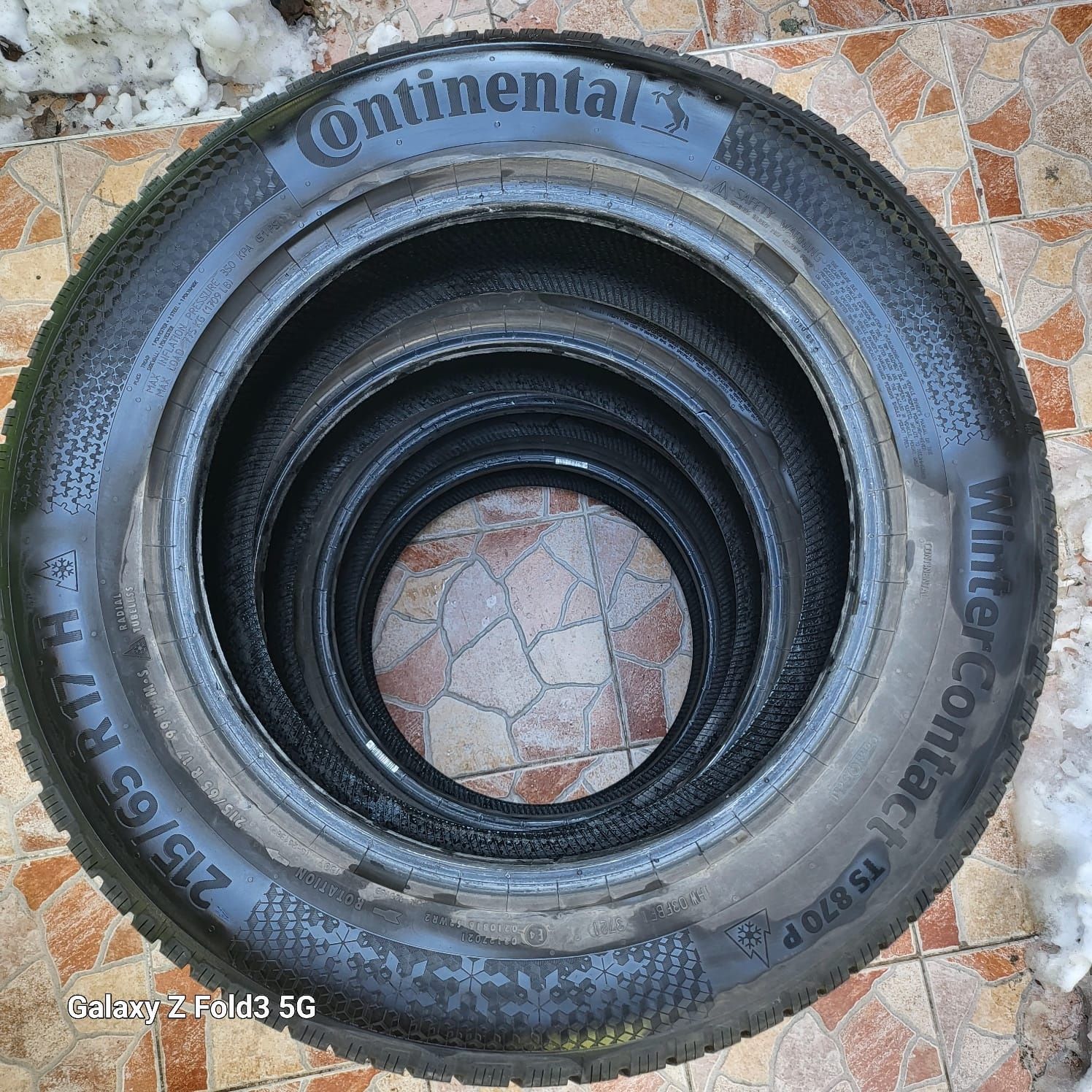 Гуми Continental 215/65 17 R зимни дот 2023 RUNFLAT