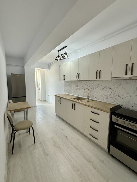 Studio de vanzare