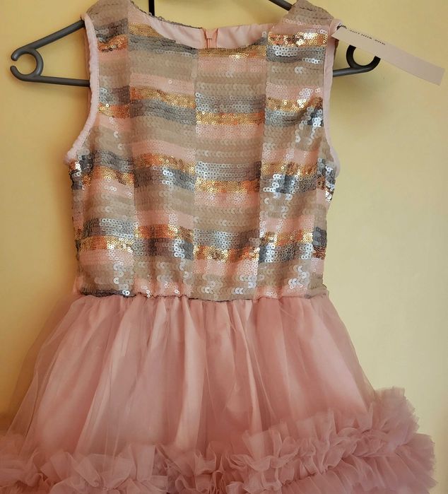 Рокля  Fashion Kids Store за 9-10г.(140сm)