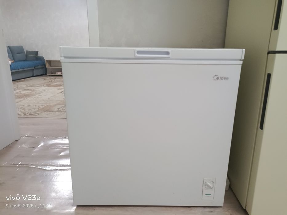 Продам морозильную камеру