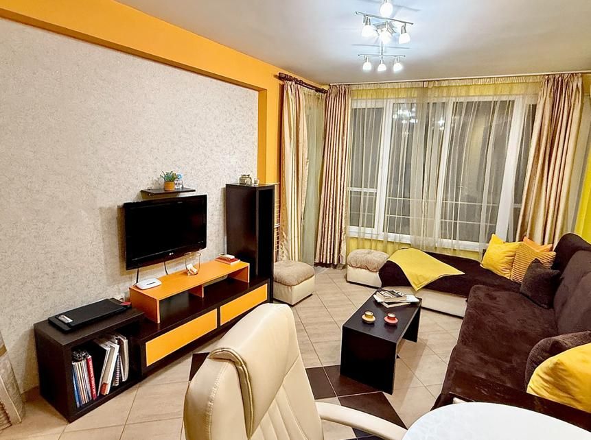 Дава се под наем Двустаен апартамент в Пловдив, Център - 62 кв.м за 400 € - Снимка #1