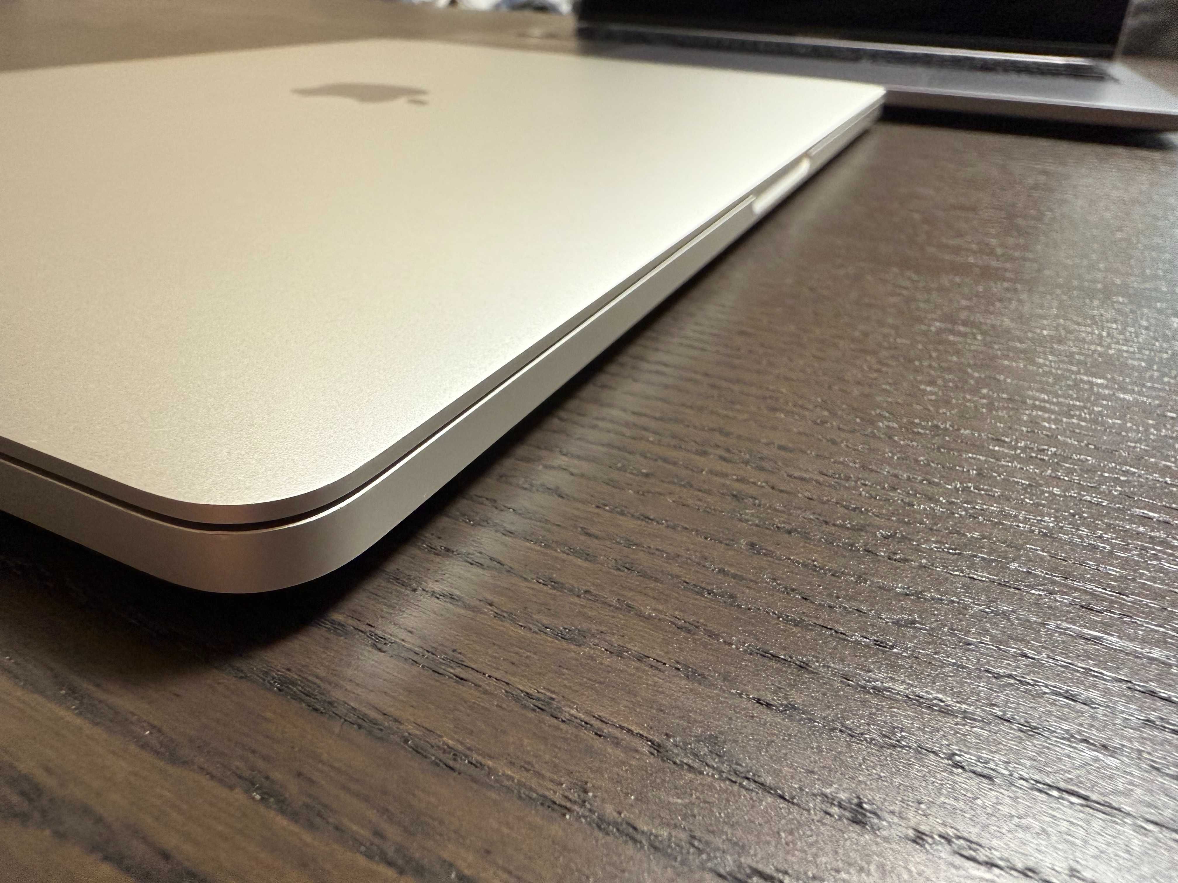 Macbook Pro 13" 2019, 16GB RAM, 512GB SSD, А1989 Touch Bar