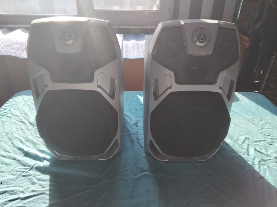 страхотни големи и мощни тонколони 200 W Universum-нов внос Германия