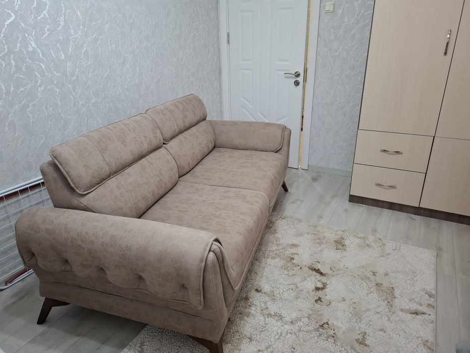 Нов диван без забележки