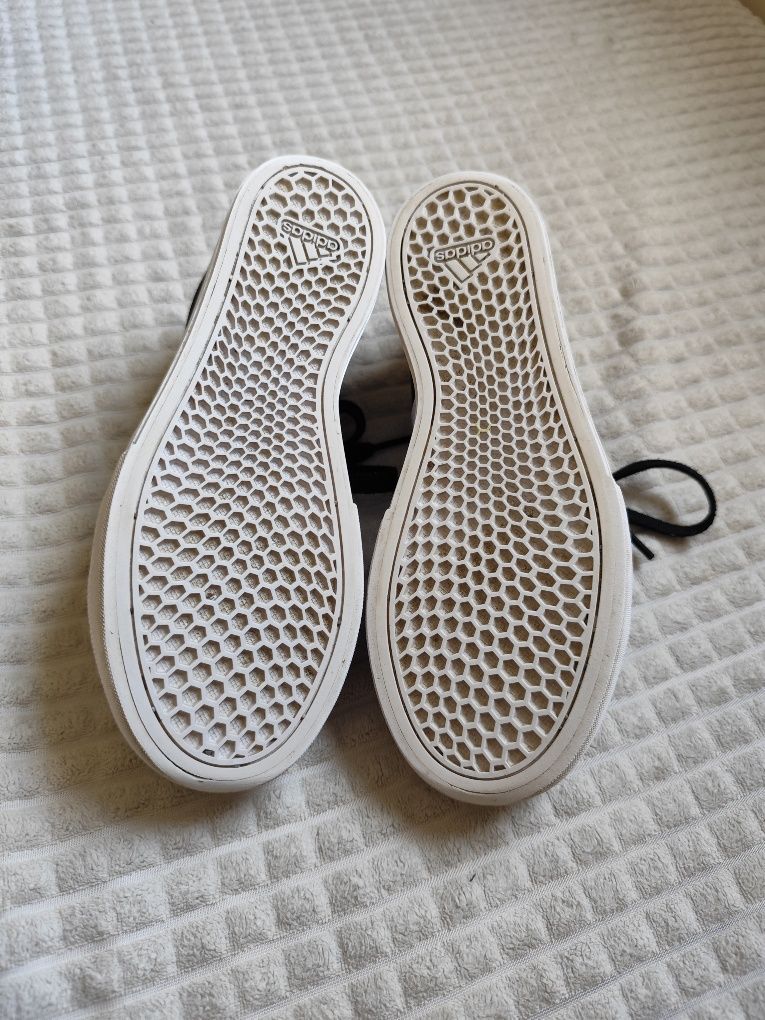 Дамски обувки Adidas nizza номер 36