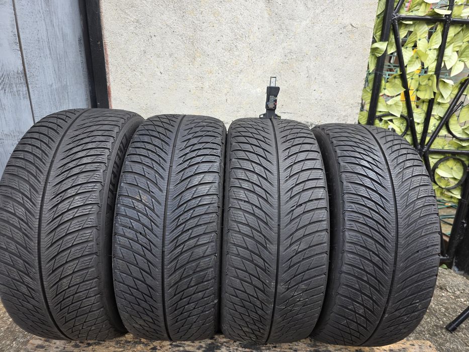Vând patru anvelope de iarna michelin pilot alpin 5. 225 40 18  2721