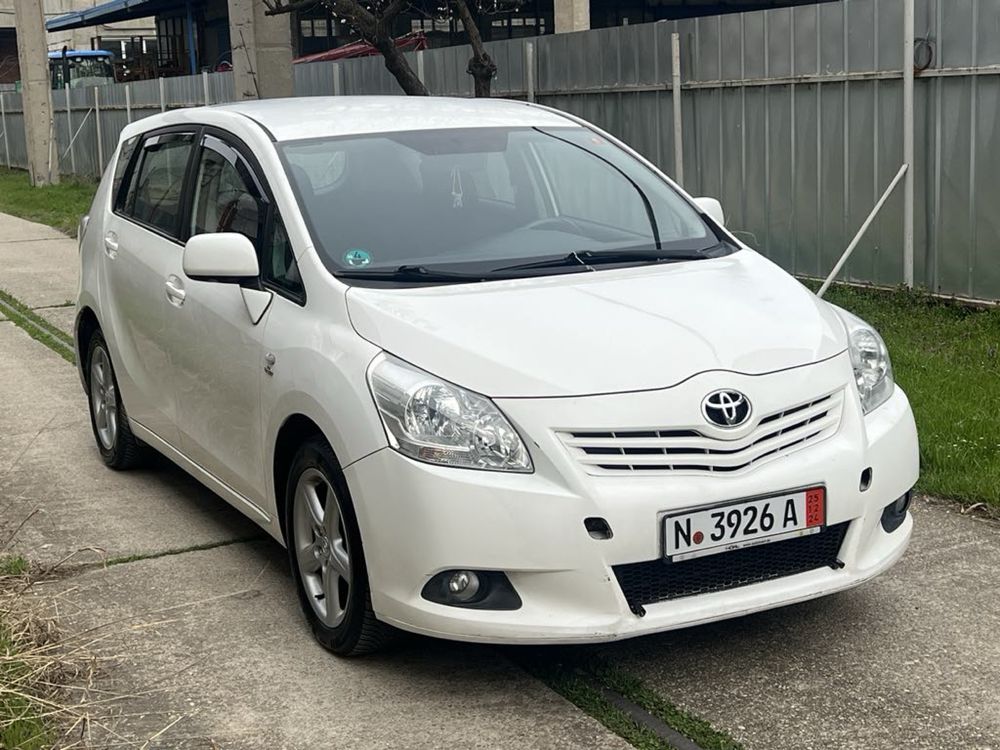 Toyota Verso 2.2
