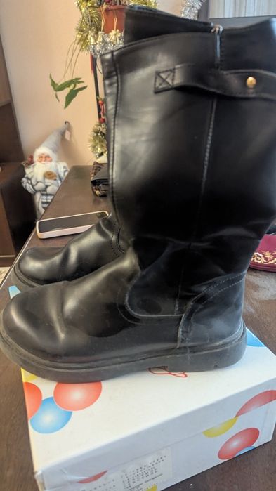 Продам обувь на девочку осень зима