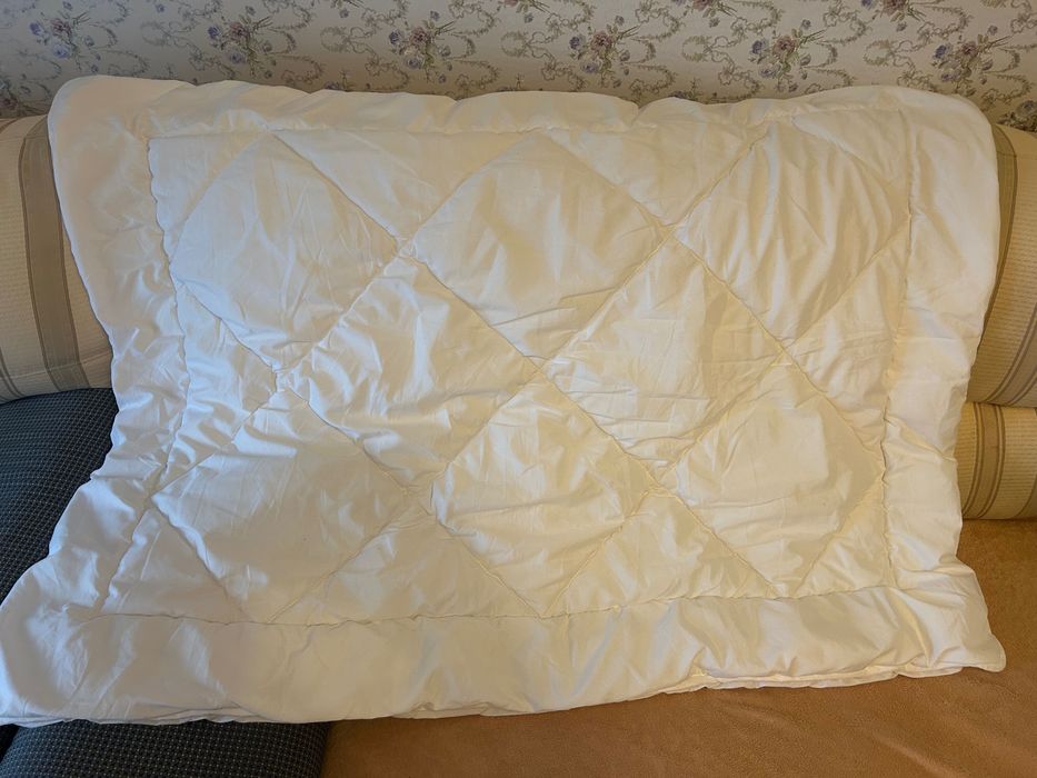 Pilotă pătuț bebeluș