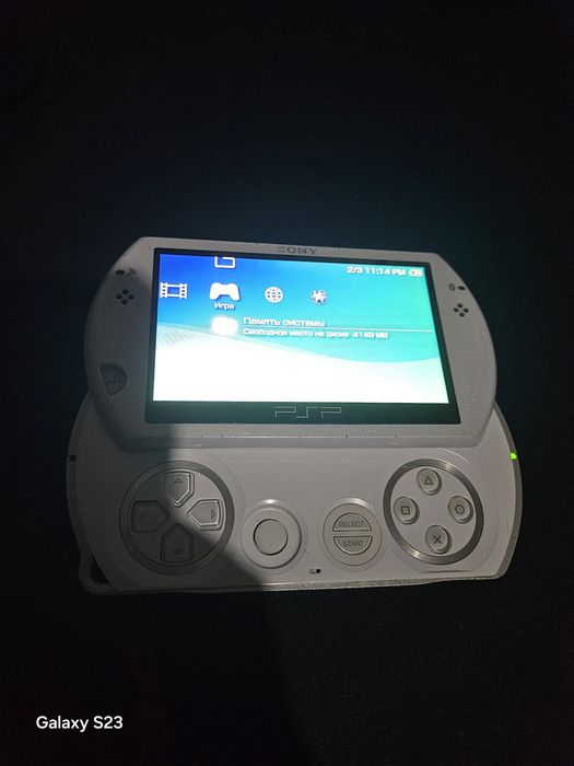 Playstation psp go игровая приставка
