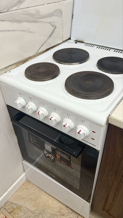 Продам плиту электрическую