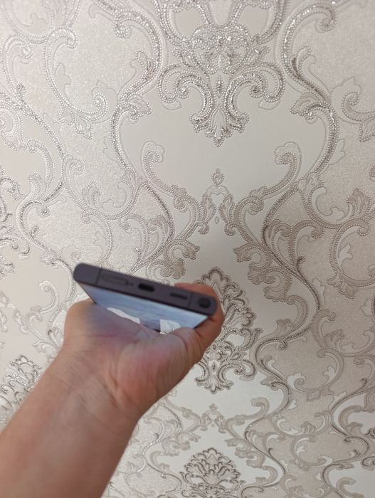 S22 Ultra zapchastga sotiladi