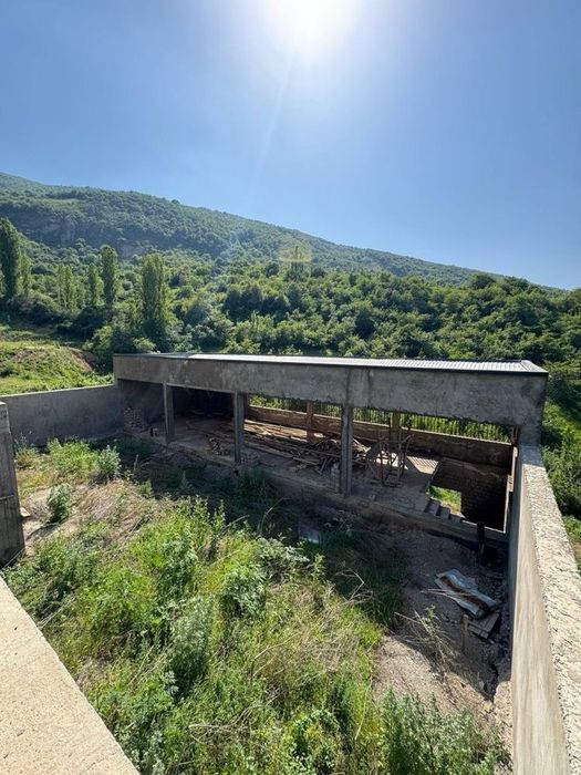 Bochka atrofida 6 sotix 60 % Karobka holatda