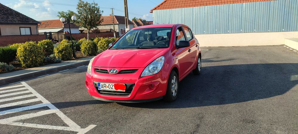Hyundai i20 1,2 benzină, an 2009