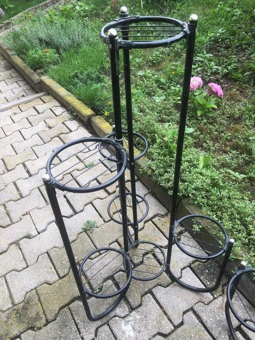 Etajere/ suport flori, 2 buc, cate 7 ghivece fiecare, metal, plastic