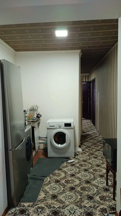 Чирчиқ шахрида квартира сотилади нархи 50000$. Келишадиган жойи бор.