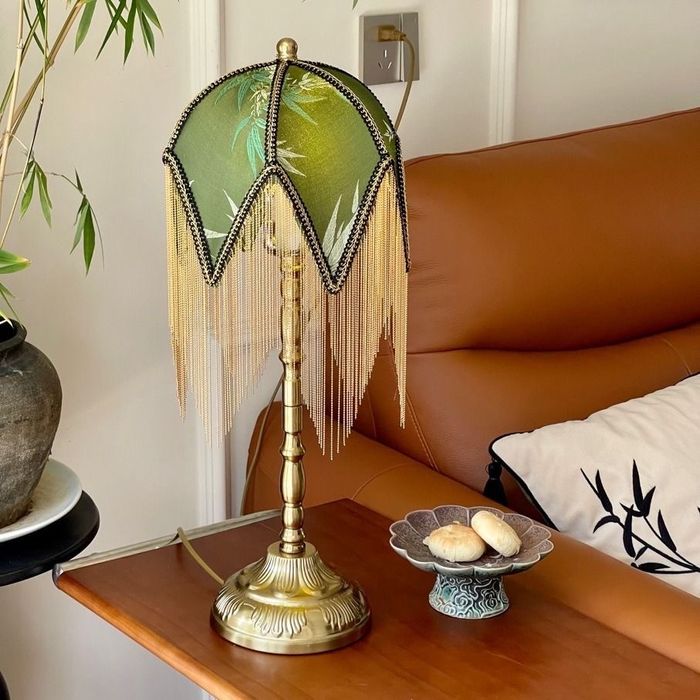 Торшер , светильник , ночник , настольная лампа .