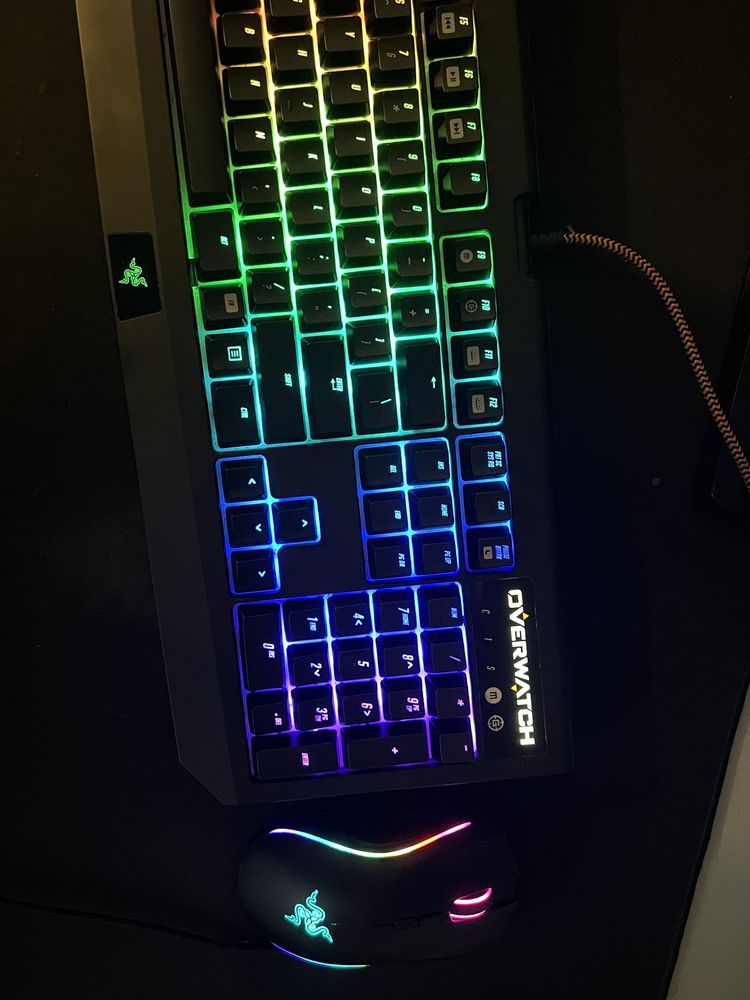 Tastatura gaming Razer Blackwidow Chroma Overwatch Edition