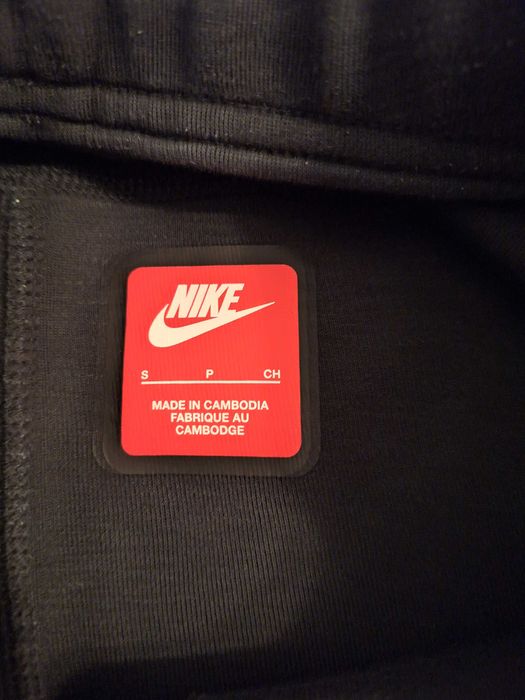 Pantaloni nike tech negri