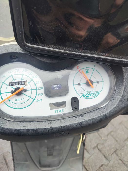 Scuter 125 ccm adus din Germania