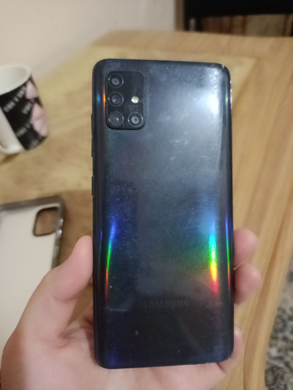 Samsung A51 64 taliy srochna sotiladi