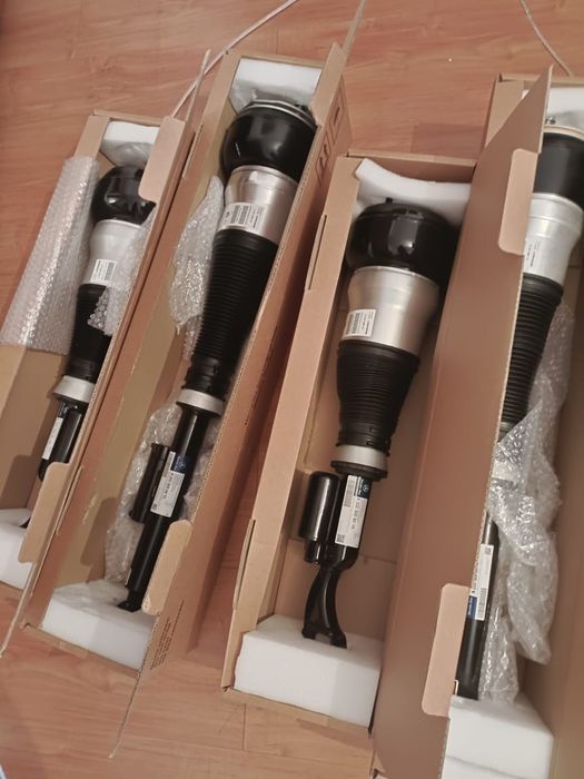 Стойка стойки мерседес W221 4 матик