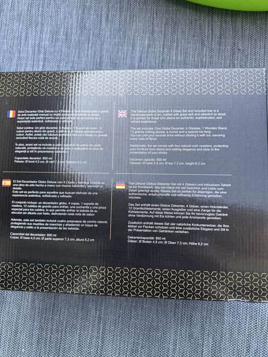 Комплект за уиски с 4 чаши глобус