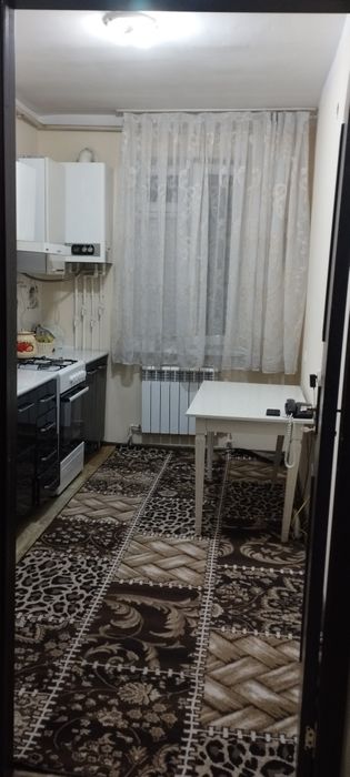 3-х комнатная квартира, со своим местом для авто, метро 100 метров
