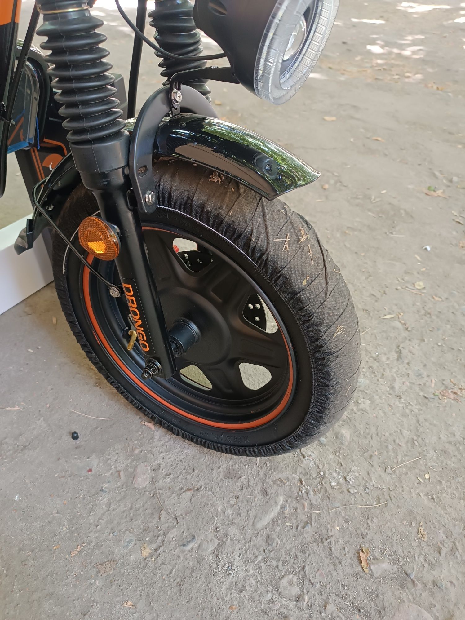 Продаю Monster Drango 60v 28,6ah один акумулятор без пробега новый.