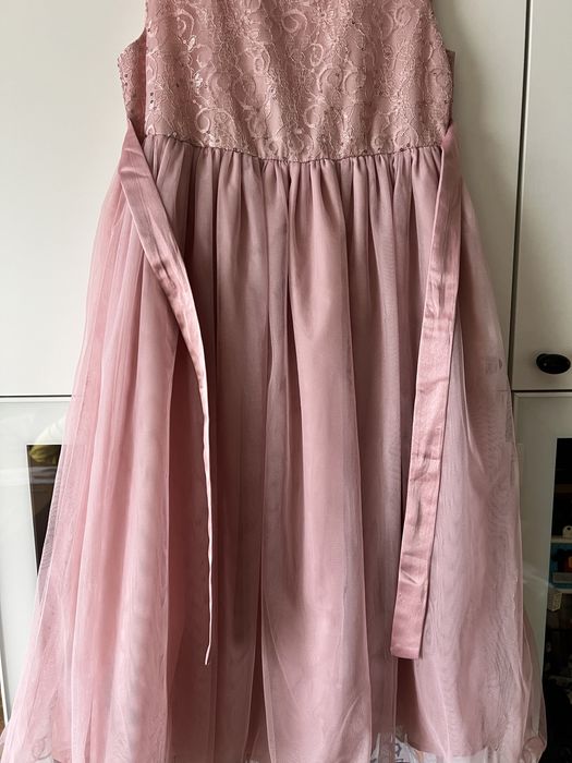 Празнична рокля 152 см