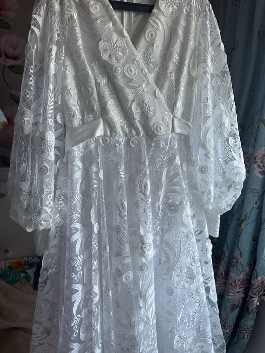 Продам шикарное платье