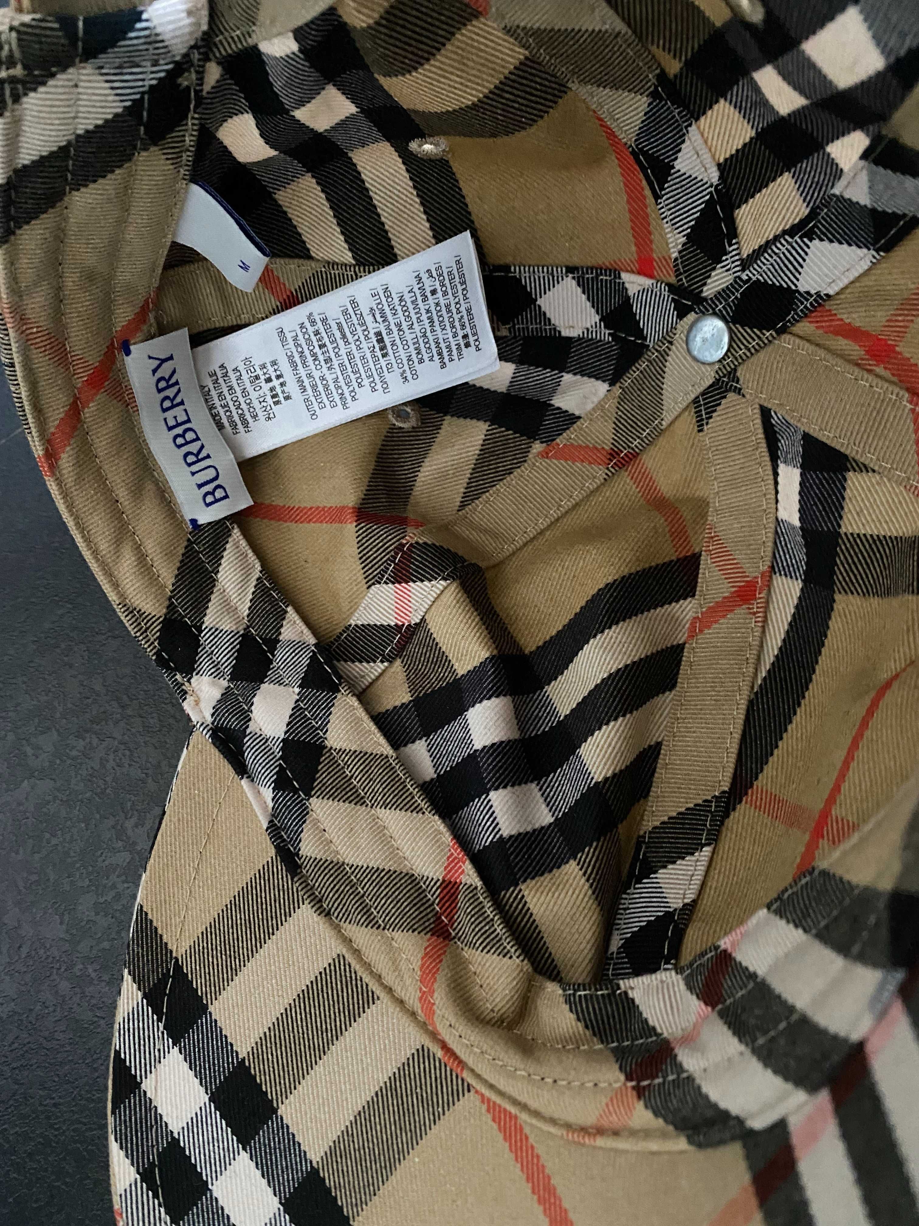 Продавам шапка Burberry