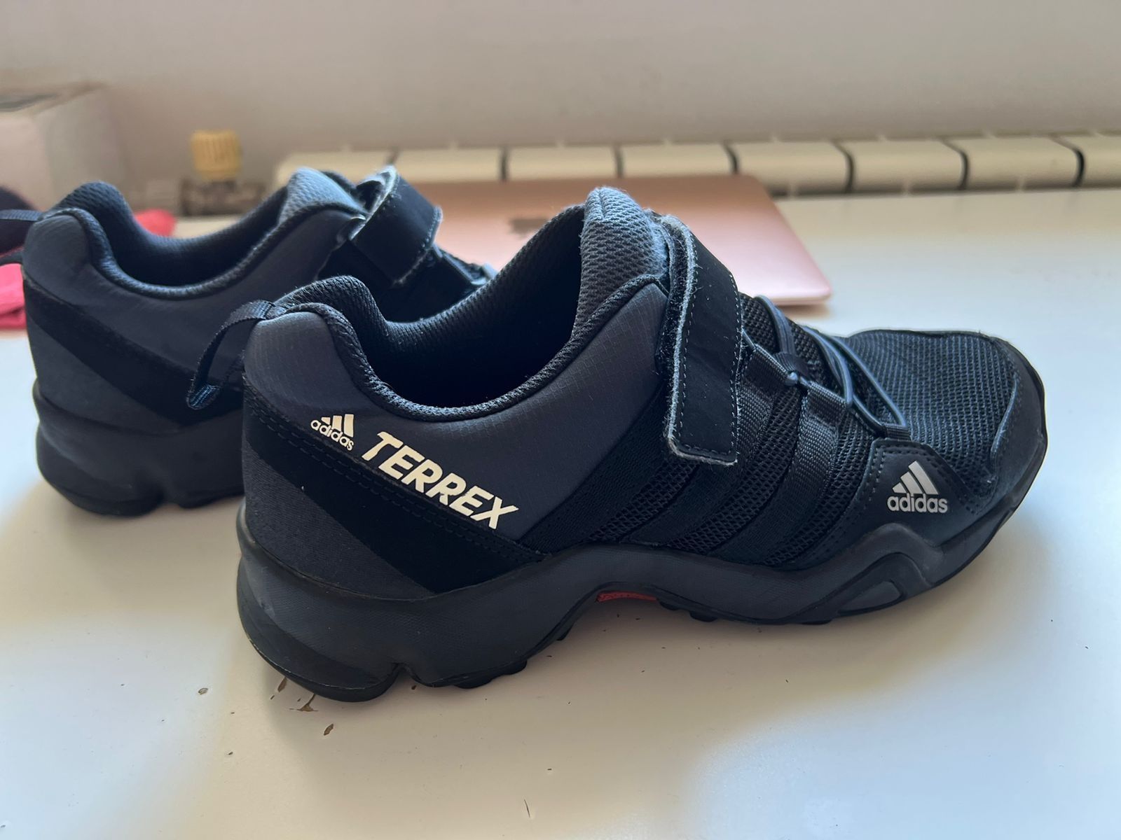 Кроссовки Adidas 36 размер