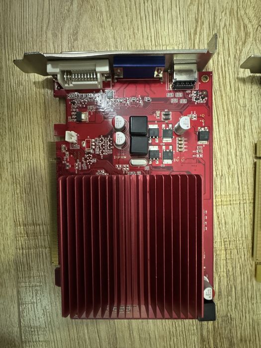 Видеокарта GF210 1gb