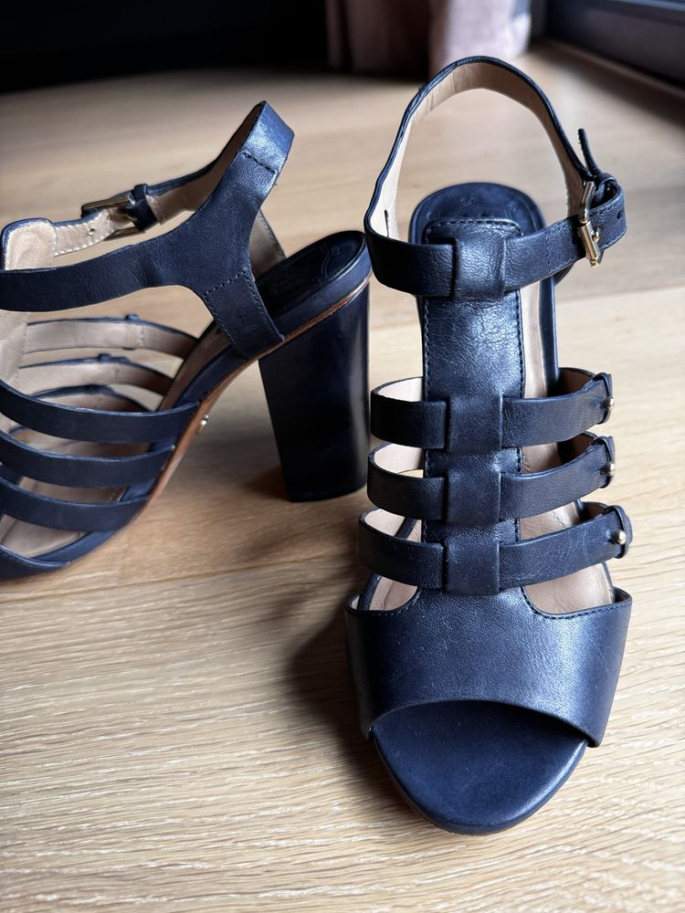 Sandale Massimo Dutti 37