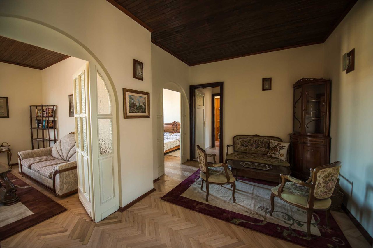 Дава се под наем Четиристаен апартамент в Варна, Операта - 110 кв.м за 999.6 € - Снимка #4
