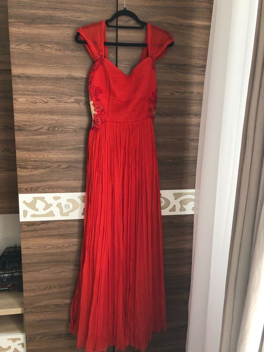 Vând rochie lungă pt evenimente speciale