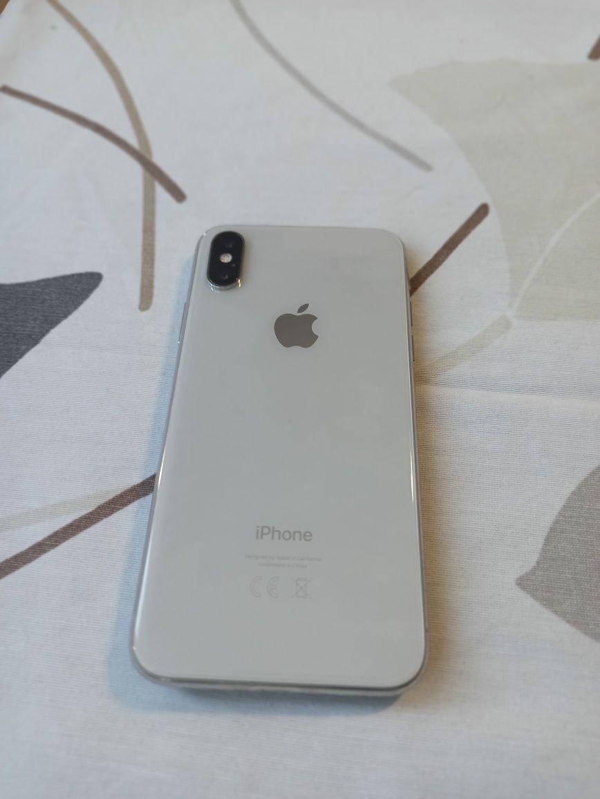 iPhone X 64 GB Silver