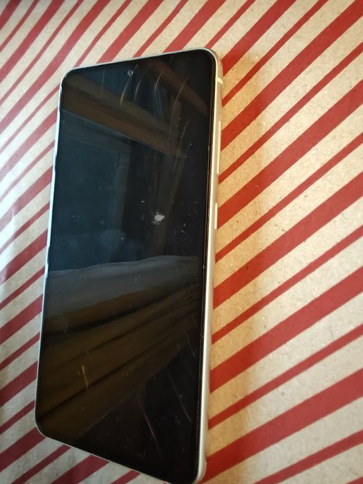 Vând Samsung s21 FE