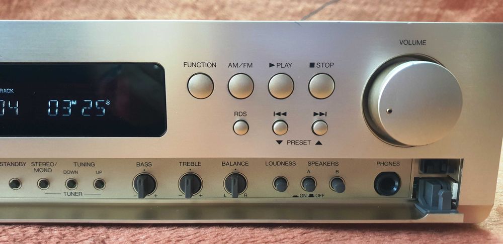 Denon RCD-100 Sistem compus din Statie, CD player si Tuner AM/FM